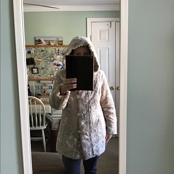 Reversible Faux Fur Jacket - Picture 4 of 8